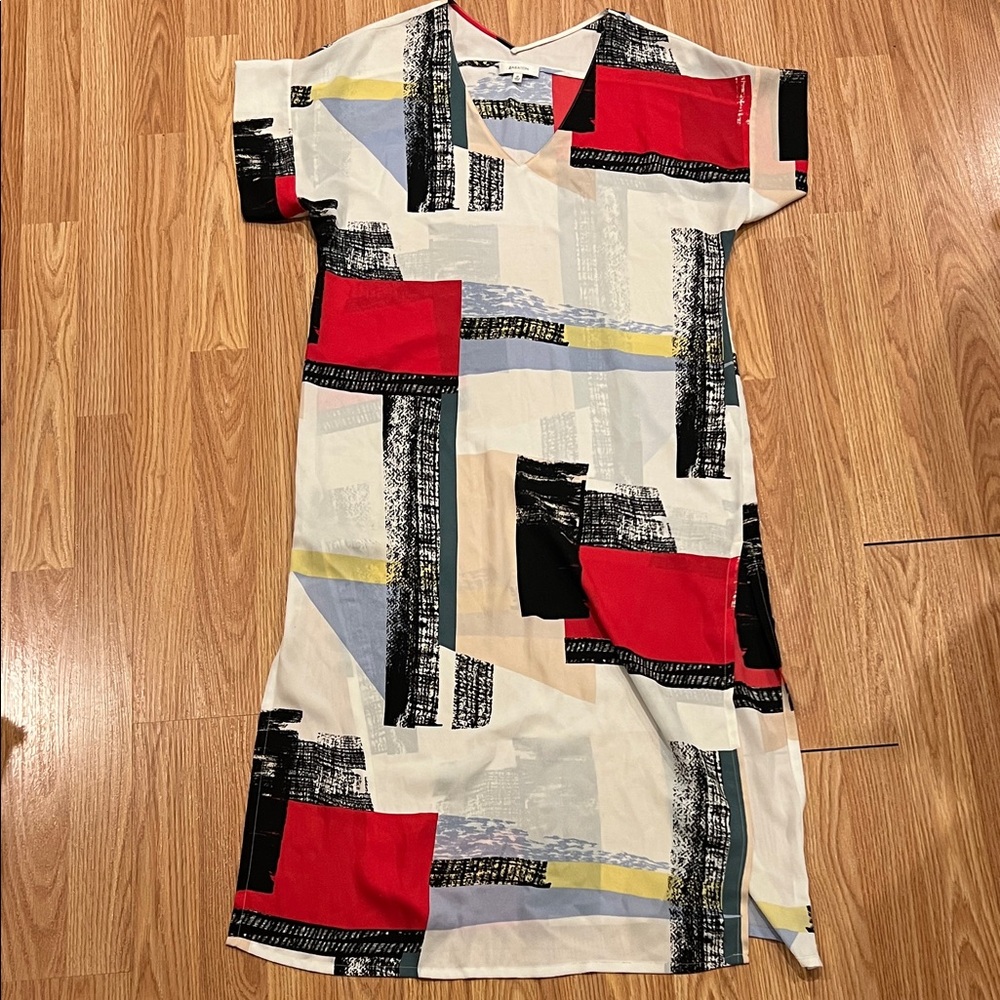Babaton Geometric Print V-Neck Midi Dress